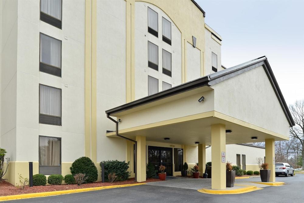 Best Western Louisville East Inn & Suites Exterior foto